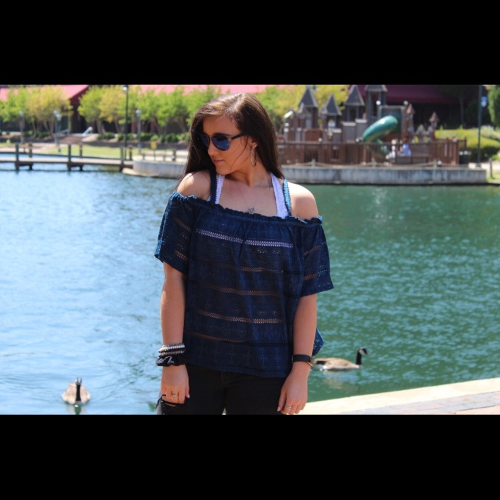 🆕 Touch of Teal Lace Top